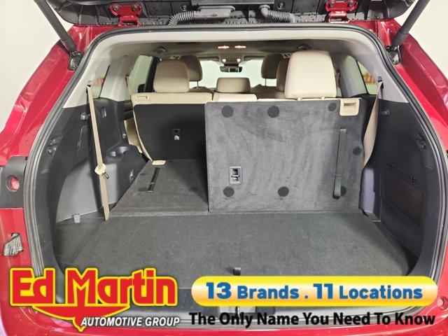 used 2024 Toyota Highlander car, priced at $37,839