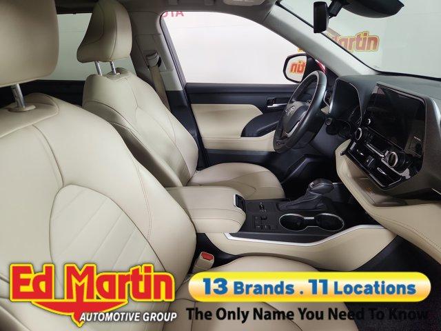 used 2024 Toyota Highlander car, priced at $37,839