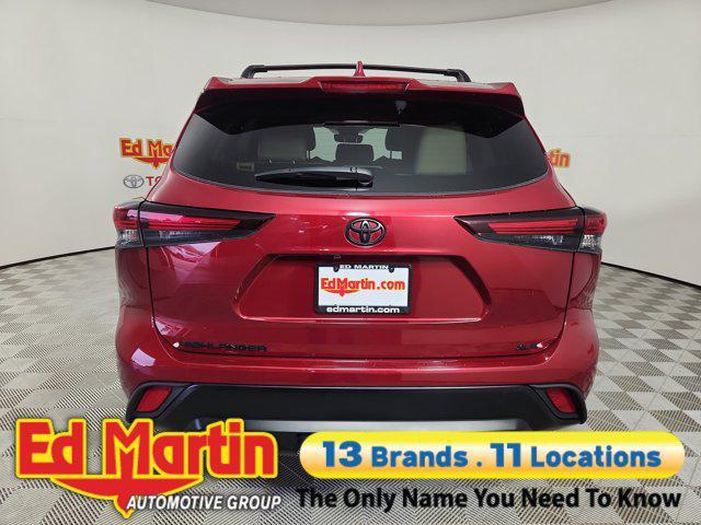 used 2024 Toyota Highlander car, priced at $37,225
