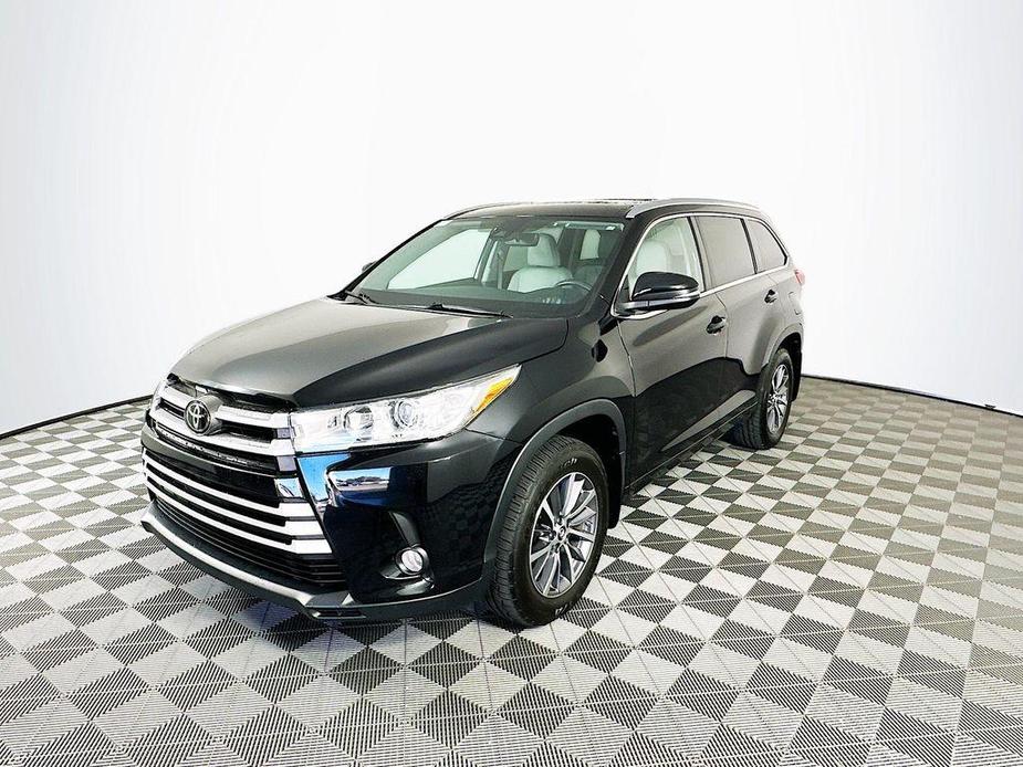 used 2018 Toyota Highlander car, priced at $22,998