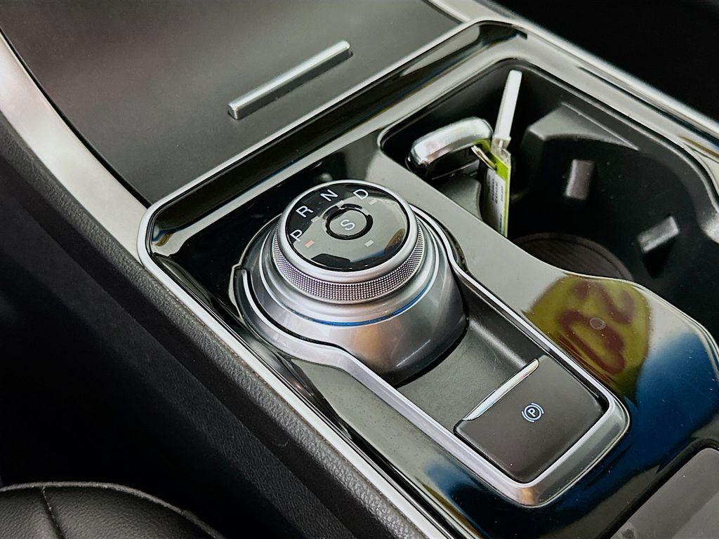 used 2020 Ford Edge car, priced at $14,627