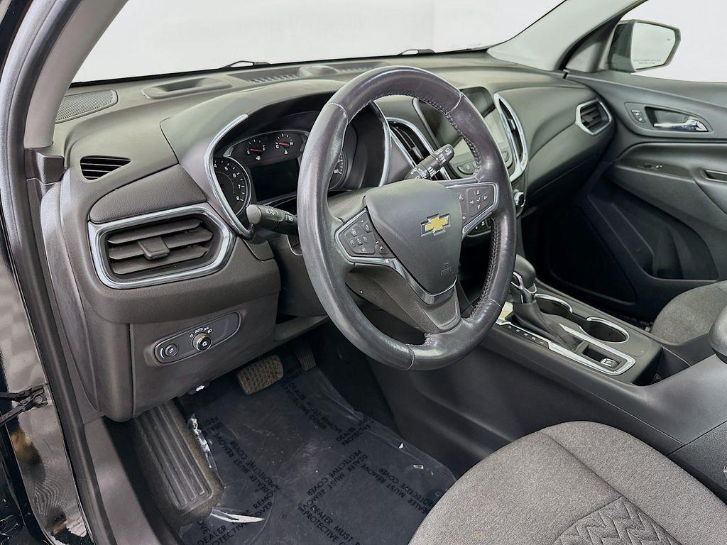 used 2022 Chevrolet Equinox car, priced at $21,378