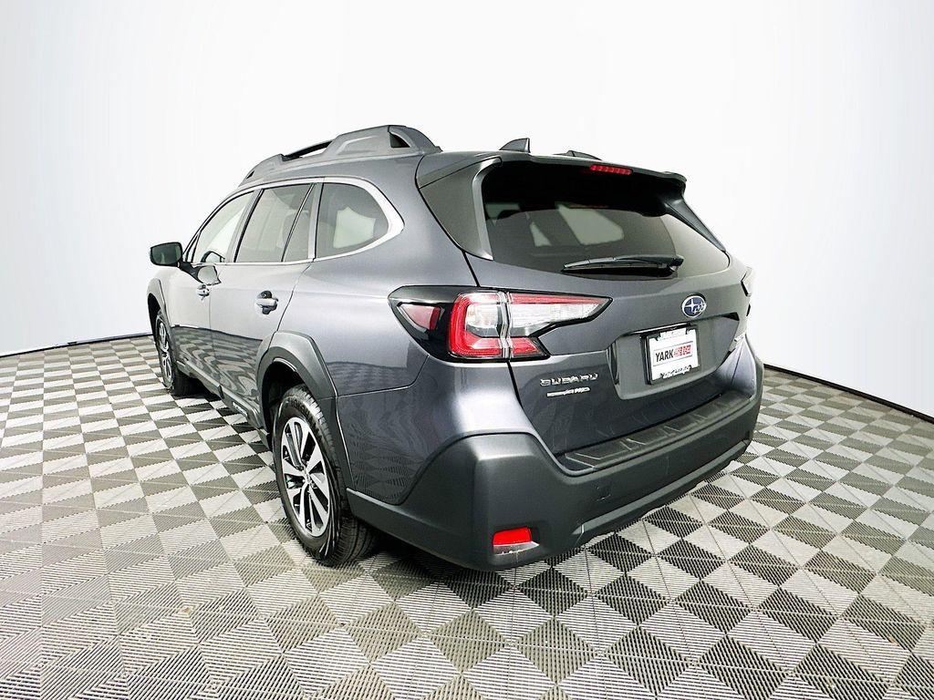used 2025 Subaru Outback car, priced at $31,600