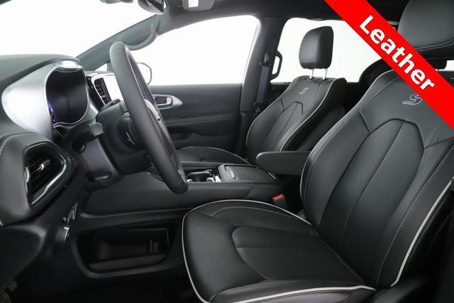 new 2026 Chrysler Pacifica car, priced at $52,745