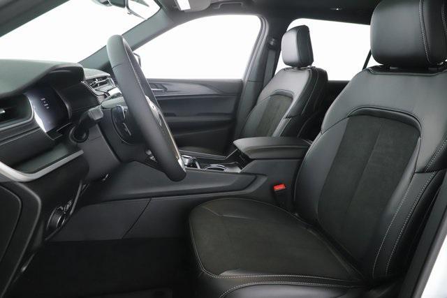 new 2025 Jeep Grand Cherokee L car, priced at $39,780