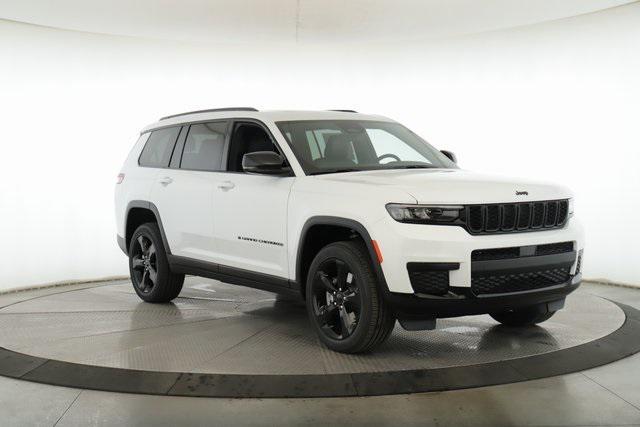 new 2025 Jeep Grand Cherokee L car, priced at $39,780