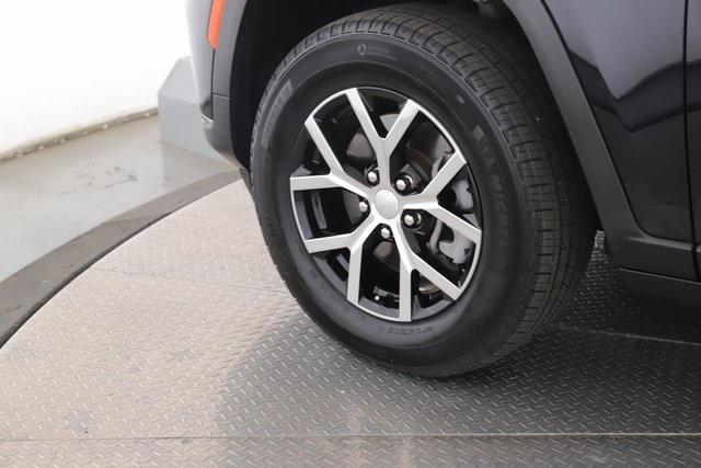 used 2024 Jeep Grand Cherokee L car, priced at $33,900
