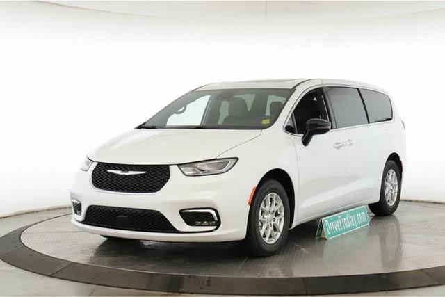 new 2026 Chrysler Pacifica car, priced at $35,355