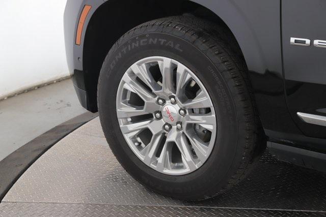 used 2025 GMC Yukon car, priced at $73,900