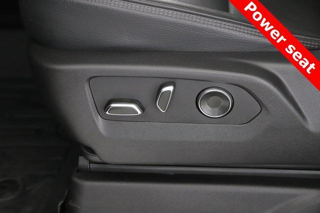 used 2025 GMC Yukon car, priced at $84,977