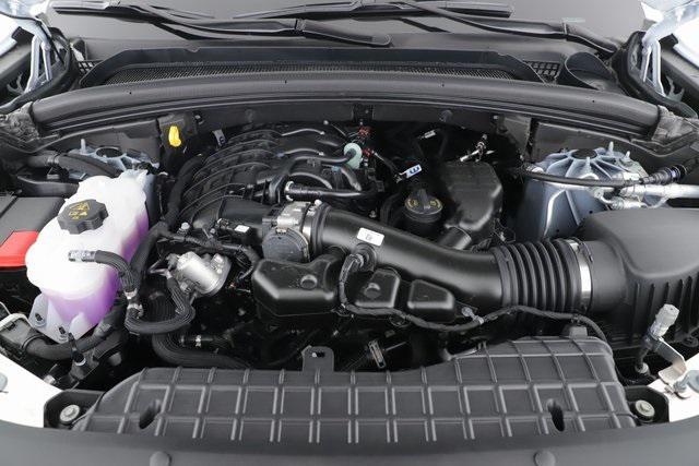 new 2025 Jeep Grand Cherokee car, priced at $37,280