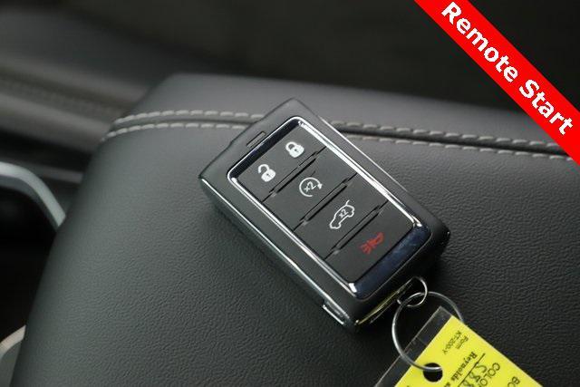 new 2025 Jeep Grand Cherokee car, priced at $37,280