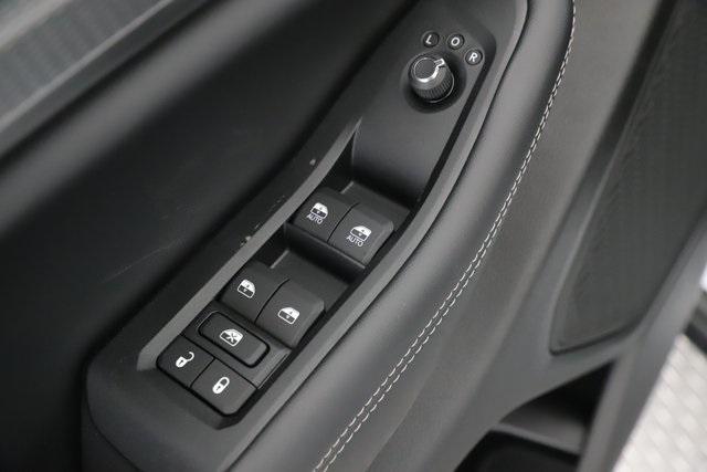 new 2025 Jeep Grand Cherokee car, priced at $37,280