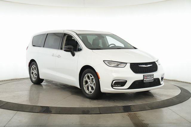 used 2024 Chrysler Pacifica car, priced at $39,997