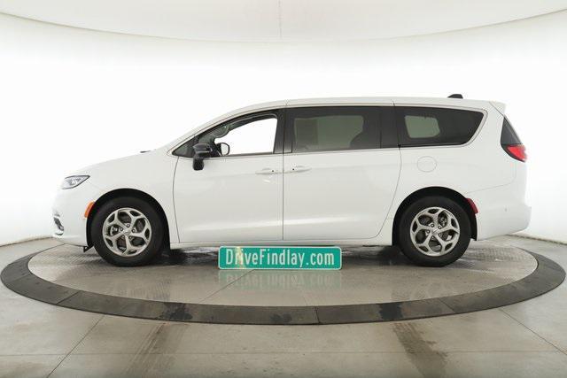 used 2024 Chrysler Pacifica car, priced at $39,997