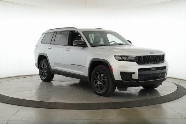 used 2024 Jeep Grand Cherokee L car, priced at $26,900