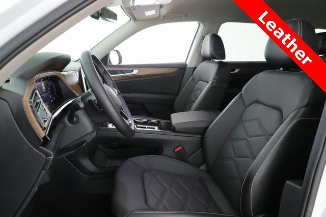 used 2025 Volkswagen Atlas car, priced at $37,977