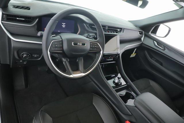 new 2025 Jeep Grand Cherokee L car, priced at $39,780