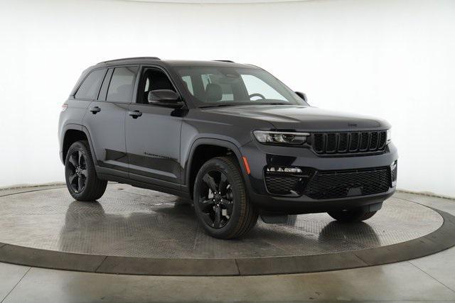 new 2025 Jeep Grand Cherokee car, priced at $42,395