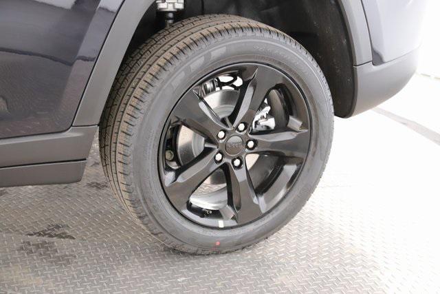 new 2025 Jeep Grand Cherokee car, priced at $42,395