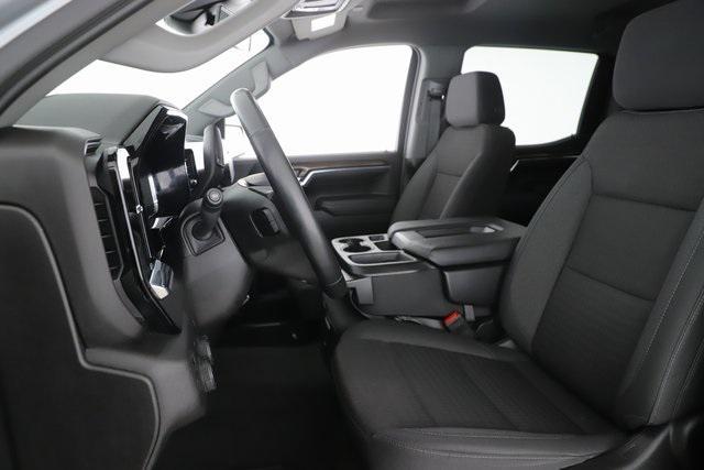 used 2024 Chevrolet Silverado 1500 car, priced at $33,900
