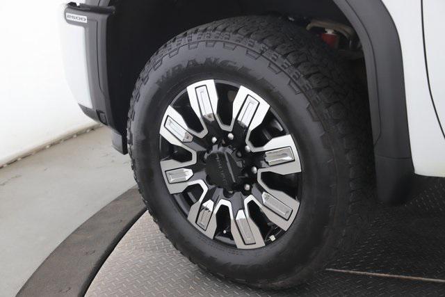 used 2025 GMC Sierra 2500 car, priced at $69,804