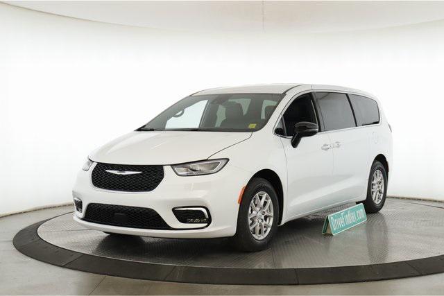 new 2026 Chrysler Pacifica car, priced at $37,890