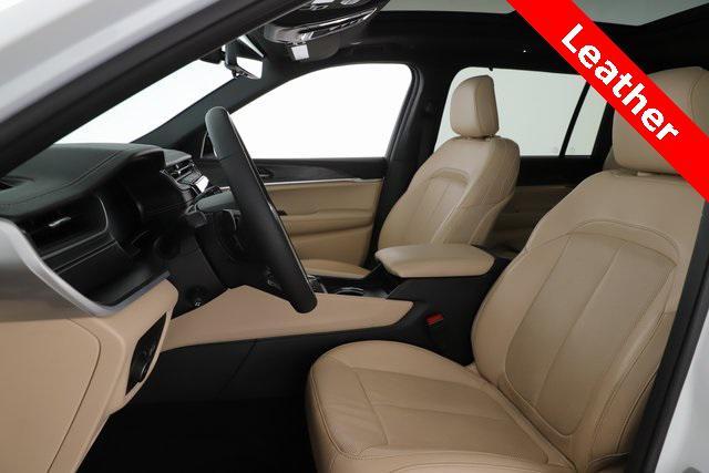 used 2024 Jeep Grand Cherokee L car, priced at $35,999