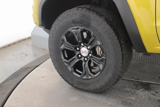 used 2024 GMC Canyon car, priced at $35,879