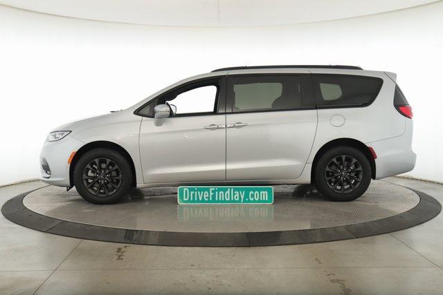 used 2022 Chrysler Pacifica car, priced at $34,989