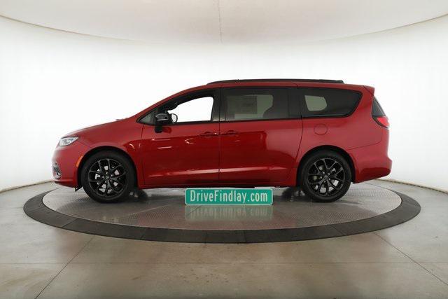 new 2026 Chrysler Pacifica car, priced at $40,630