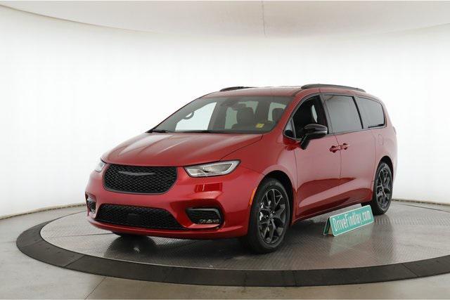 new 2026 Chrysler Pacifica car, priced at $40,630