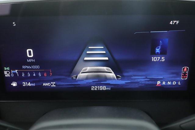 used 2025 Chevrolet Traverse car, priced at $35,977