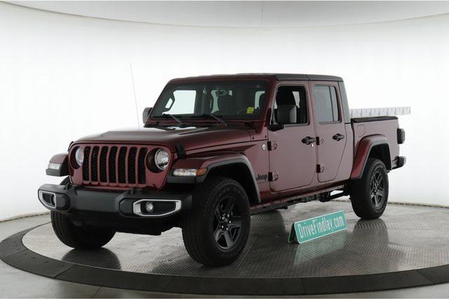 used 2021 Jeep Gladiator car, priced at $28,963