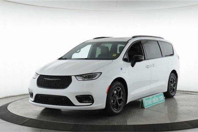 used 2024 Chrysler Pacifica Hybrid car, priced at $37,630