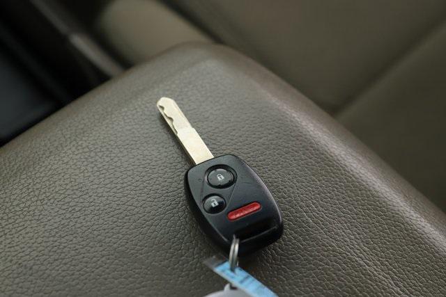 used 2007 Honda Pilot car, priced at $2,999