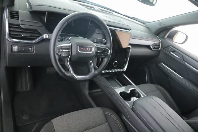 used 2025 GMC Acadia car, priced at $28,902