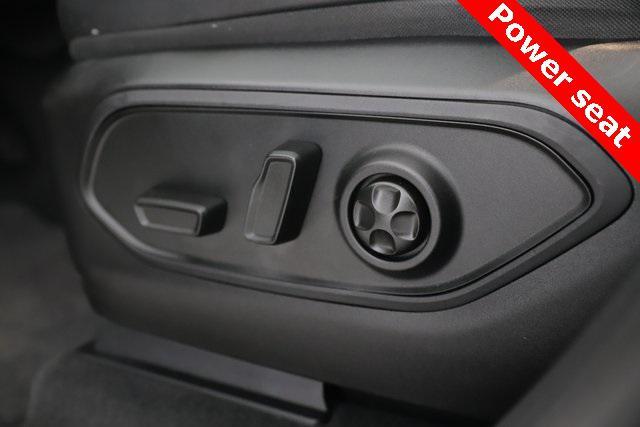 used 2024 Jeep Grand Cherokee car, priced at $28,900