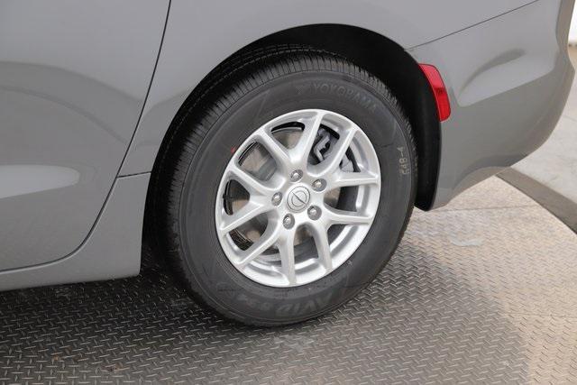 new 2025 Chrysler Pacifica car, priced at $43,142