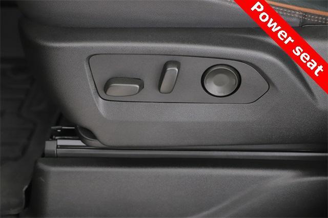 used 2025 GMC Yukon XL car, priced at $76,900