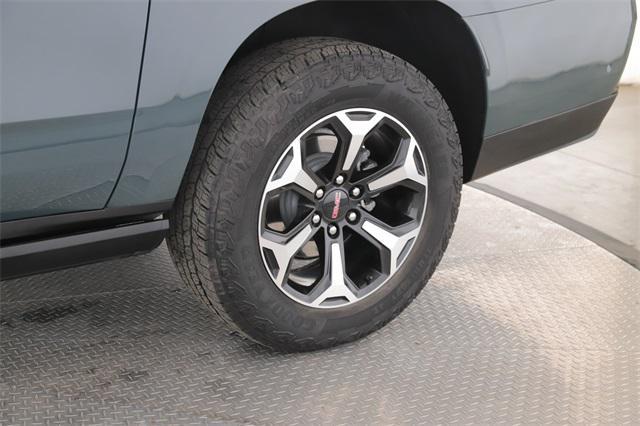 used 2025 GMC Yukon XL car, priced at $76,900