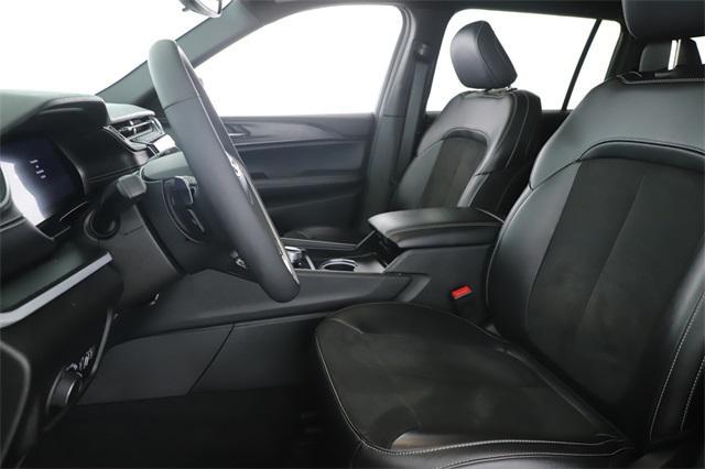 used 2024 Jeep Grand Cherokee L car, priced at $29,977