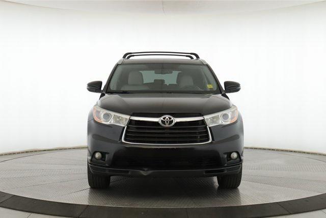 used 2014 Toyota Highlander car, priced at $9,900