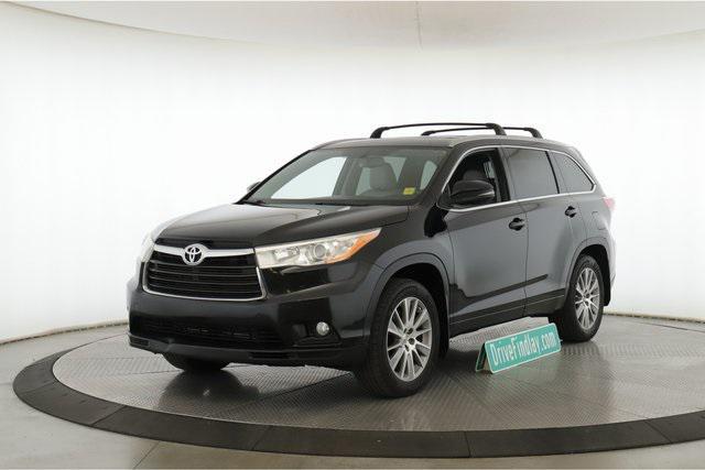 used 2014 Toyota Highlander car, priced at $9,900