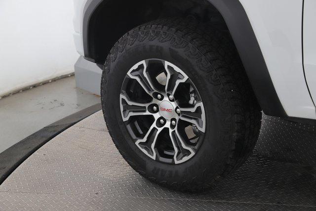 used 2025 GMC Canyon car, priced at $39,900