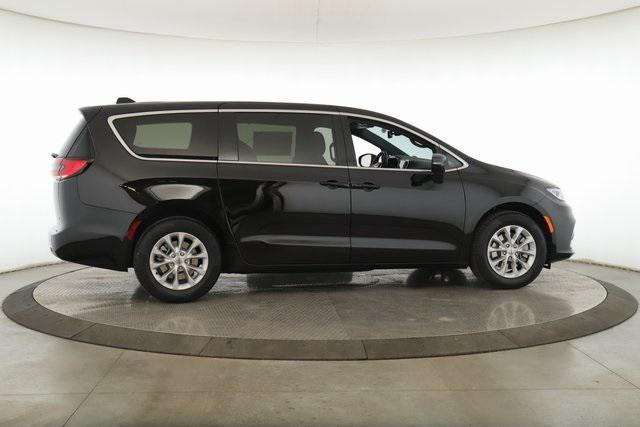 new 2025 Chrysler Pacifica car, priced at $41,999