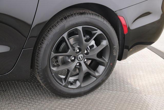 new 2026 Chrysler Pacifica car, priced at $40,135