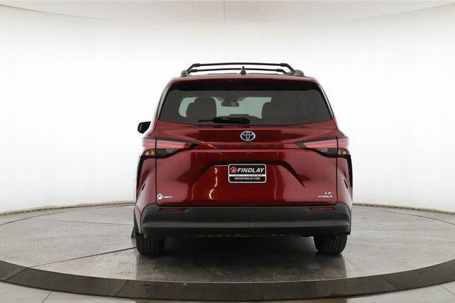 used 2022 Toyota Sienna car, priced at $30,977