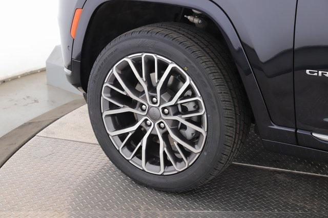used 2024 Jeep Grand Cherokee L car, priced at $51,977