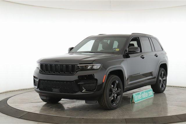 new 2025 Jeep Grand Cherokee car, priced at $46,675